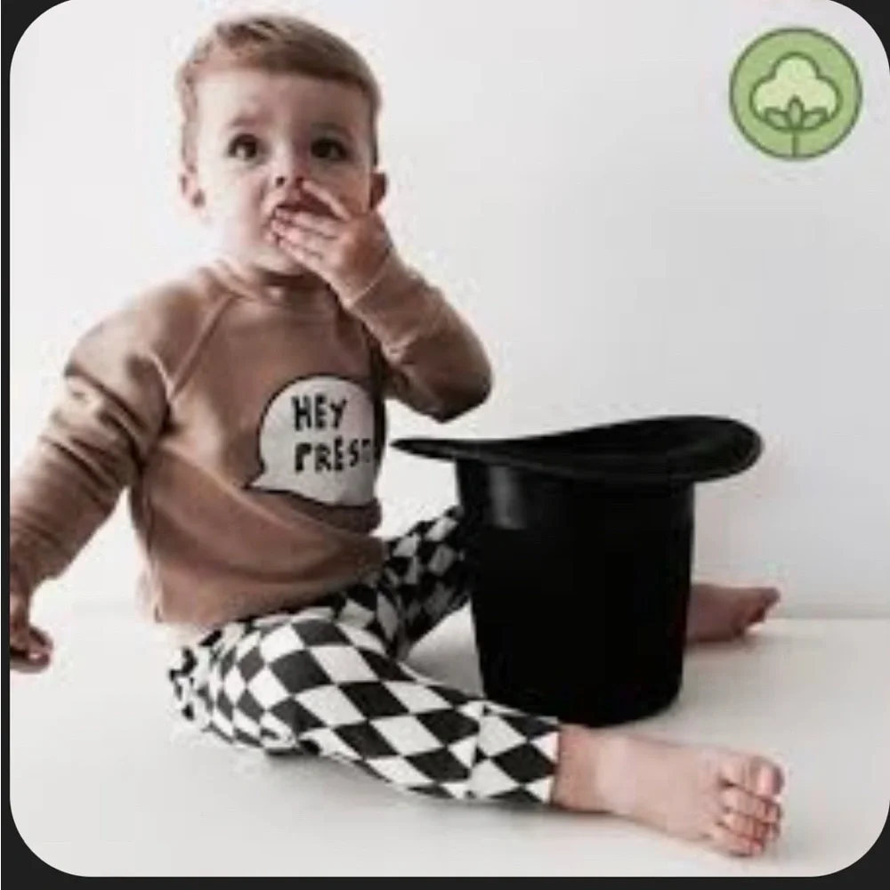 Hey Presto Kids' Tan Sweatshirt by Tobias & The bear
